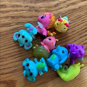 8 count random Hatchimals